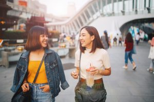 making expat friends abroad