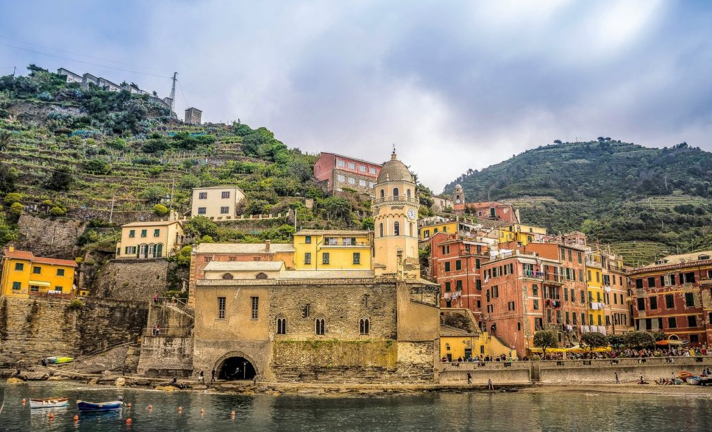 become an expat in italy