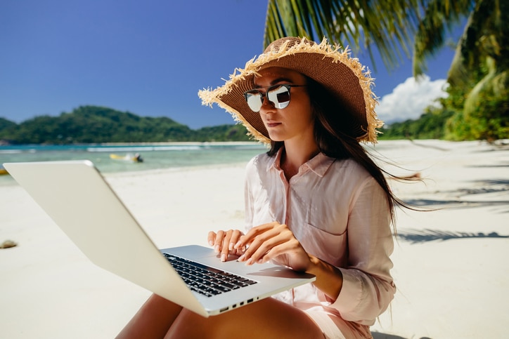 become a digital nomad