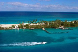 bahamas paradise 1899296 640